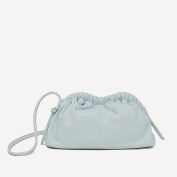 L'embrayage en cuir de la pochette