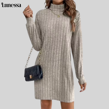 Lunessa ™ Noire élegance Strickkleid
