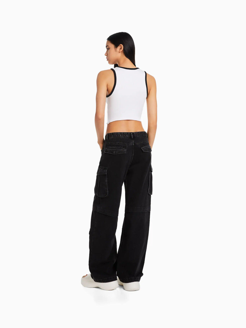 Multi-pocket cargo jeans