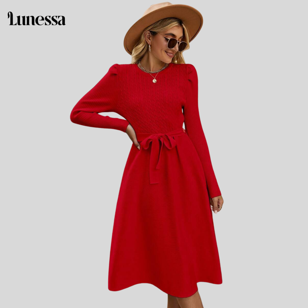 Lunessa ™ Celina Knopf-Strrickkleid