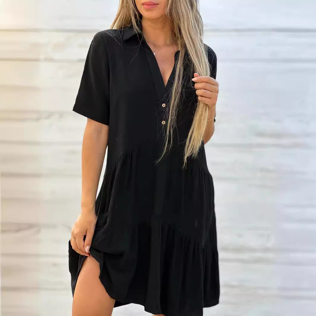 Einfarbiges, legs kleid mit revers und knöpfen