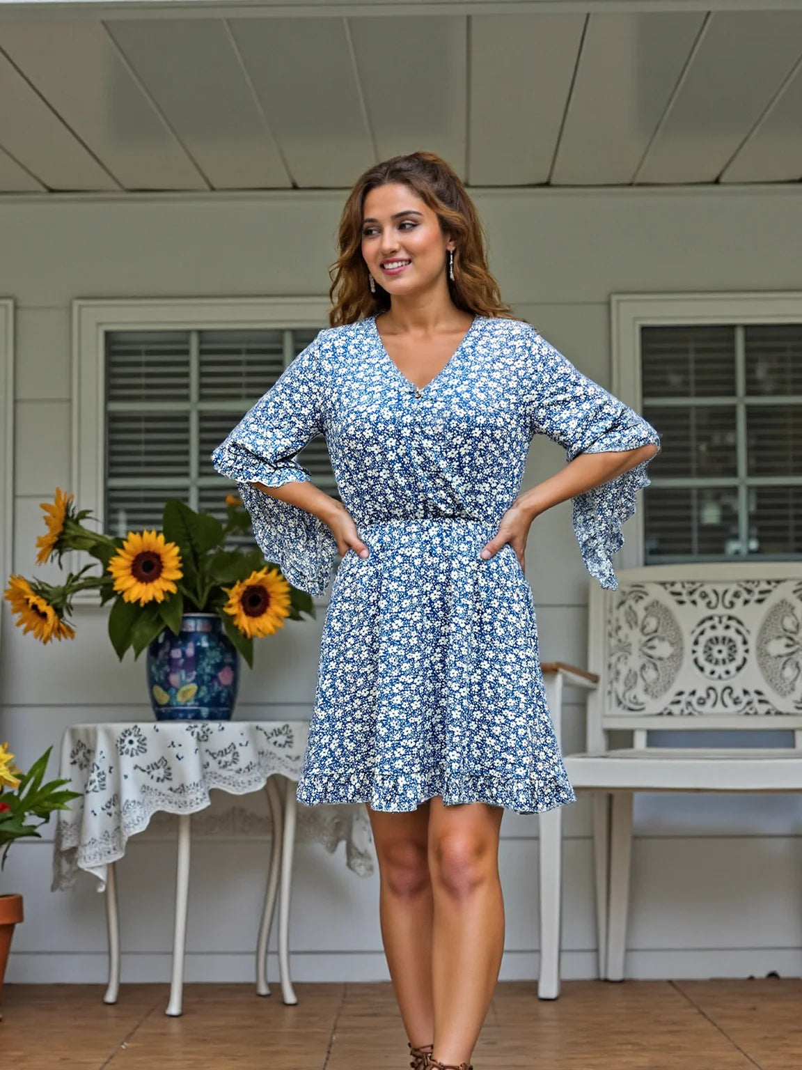 Floravibe Kleid - Sommerliches Blumenmuster MIT V-Ausschnitt