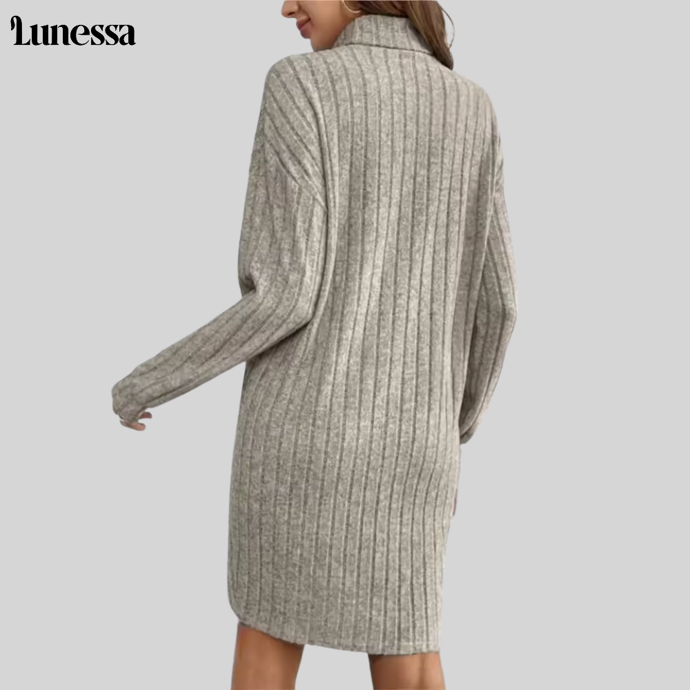 Lunessa ™ Noire élegance Strickkleid