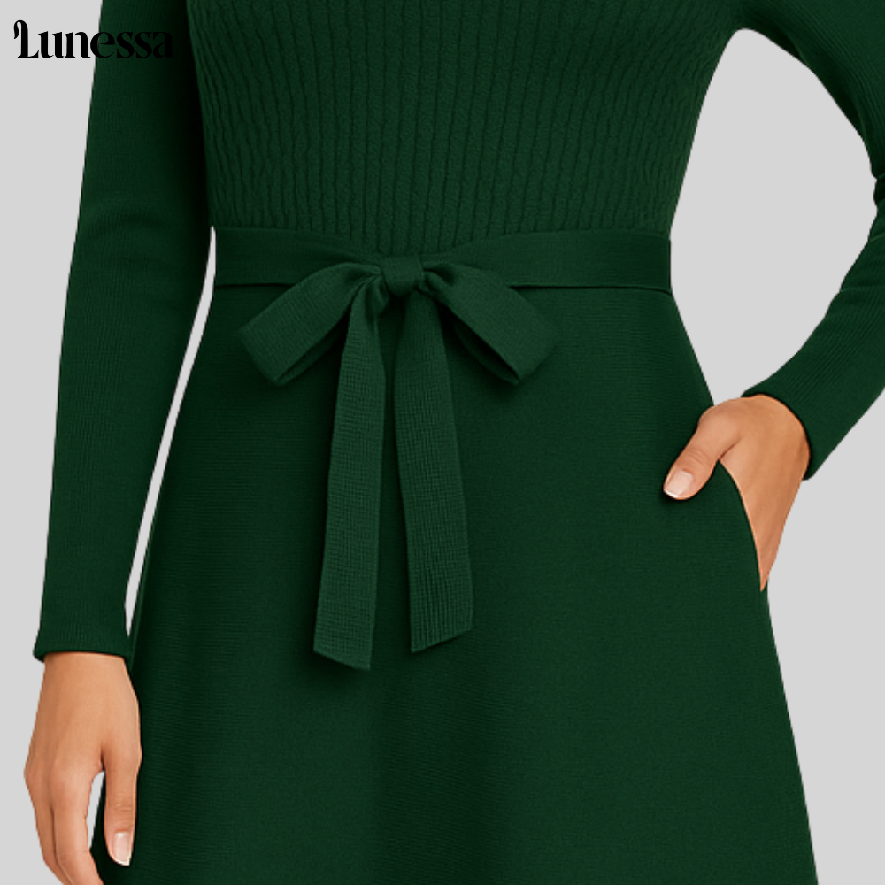 Lunessa ™ Celina Knopf-Strrickkleid