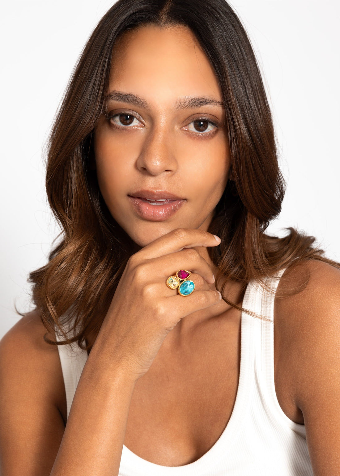 Ring Mit 3 Bunten Schmucksteinen - Gold